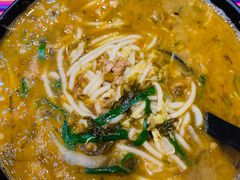 -香巴拉云南餐厅(华莱坞店)