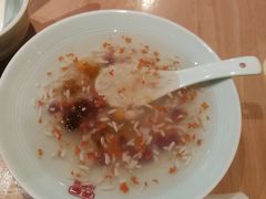 桂花桃胶酒酿圆子-弄堂小笼包(西青中北永旺购物中心店)