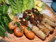 手抓春卷拼盘-米多分·越南小馆(南海万科广场店)