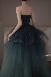 -艾米丽婚纱礼服