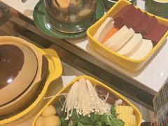 -润园四季椰子鸡火锅(卓越INTOWN店)