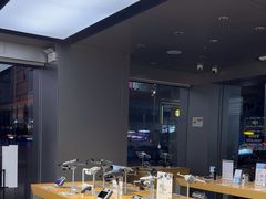 -DJI大疆(深圳华强北曼哈授权体验店)