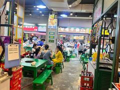 大堂-巷子里头麻辣烫火锅串串(温江店)