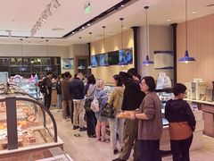 -巴黎贝甜(大宁国际商业广场店)