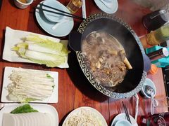 -茸梅路右拐龙虾-农家菜(松江店)