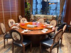 -琥珀老六龙虾(四里河店)