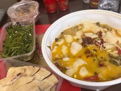 招牌酸菜鱼-和记小菜(东方店)