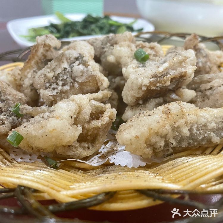 最酥脆的椒盐水电鱼在这里[调皮]，
