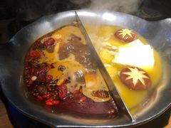 红颜花胶鸡锅-湊湊火锅·茶憩(杭州湖滨银泰in77店)