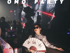 -OMO PARTY HOUSE