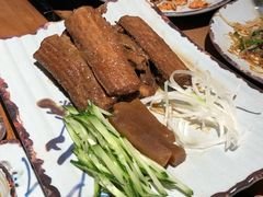 娄府酥骨带鱼-娄三少春饼·烤鸭(合生汇购物中心店)