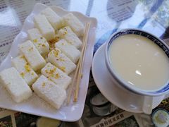 -周大娘牛乳(旧寨古村总店)