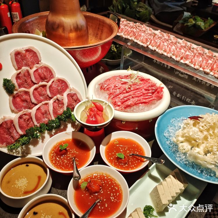 故宫边上吃老北京铜锅涮肉啦[加油]