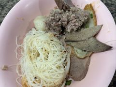 猪杂细粉干捞-榮泰米粉湯(Left Shop)