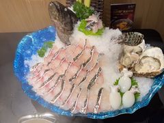 -鲜入唯煮·港式海鲜牛肉火锅(金宝街店)