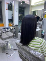 -首脑美发沙龙