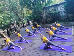 -亚太瑜伽普拉提学院