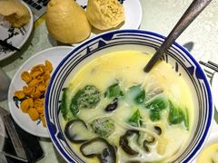 -眷江南之小蓝鲸(王府大街店)