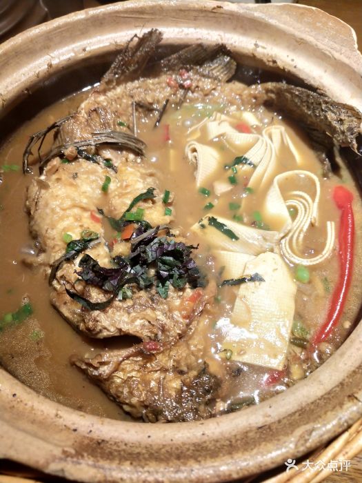吃饭皇帝大·土家民族菜(长宁龙之梦店)柴火稻草鱼图片 - 第4378张