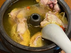 -云海肴·汽锅鸡·云南菜(天山百盛优客店)