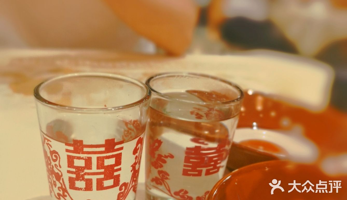 有酒有肉🈺业到凌晨的江湖小酒馆