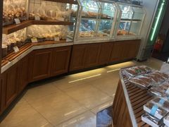 面包甜点陈列柜-老大昌(淮海中路店)