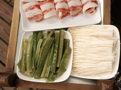 -山城年华老火锅(玉林店)
