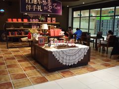 自助取餐区-红跑车(盒马店)