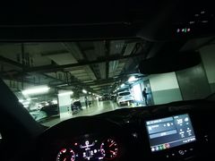 -百盛优客城市广场-停车场
