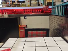 -肥汁米蘭香港米线(长宁来福士店)