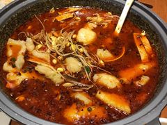 -渝是乎酸菜鱼(龙旗购物中心店)