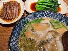 -荣家黄鱼面(前滩太古里店)