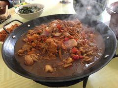 -国庆鱼头鱼尾馆(盛世华庭店)