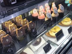 -LINE FRIENDS Garosu-gil Flagship Store