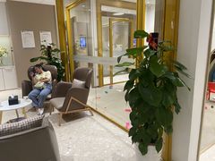 -柏乐口腔医院·舒适化无痛种植牙中心(东盟商务区院)