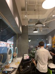 -时尚殿堂明星门店