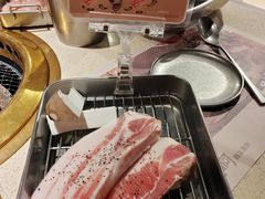 -蚂蚁洞·烤肉大营地(上海静安大悦城店)