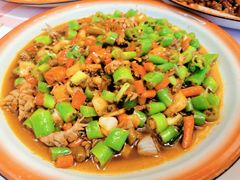 -思博半步颠小酒馆(梦时代店)