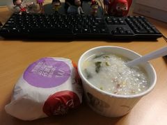 -麦当劳(乳山路店)