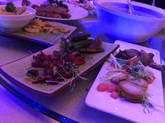 -唐拉雅秀酒店-西锦汇空中BBQ·思创餐厅