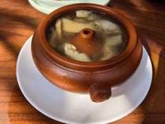 松茸汽锅鸡-缘生态云南菜·野生菌庭院餐厅(华侨城店)
