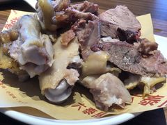 酱猪手-六泰居·尔滨地标·东北菜(松北店)