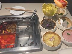 -海底捞火锅鲜切牛肉主题店(长寿路店)