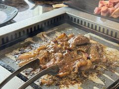 -牛里牛气· 榴莲海鲜鲜牛肉自助火锅·烤肉(横岗店)
