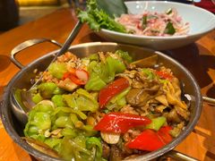 -老滇山寨•云南特色菜•地方菜•民族风情歌舞表演(金碧店)