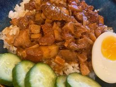 温泉蛋卤肉饭-Let's Taipei 非常烘焙(太古里店)