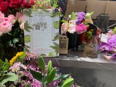 -谷莠子花艺·气球派对·绿植造景·花艺沙龙(金光华广场店)