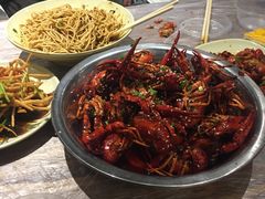 -巴厘龙虾·榜首油焖大虾(音乐学院·沿江酒馆店)