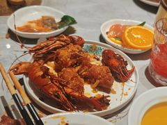 -雍容荟帝王蟹活龙虾展台自助(IFS黑金店)