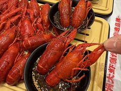 -肥肥虾庄·金牌油焖大虾(汉街SKP店)